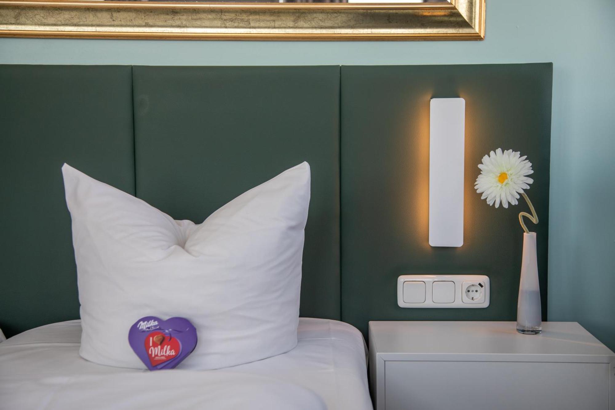 Auszeit Das Hotel Asbach-Baeumenheim Экстерьер фото